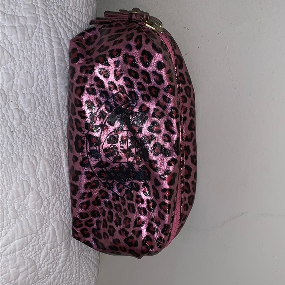 Juicy Couture cheetah print makeup bag - Picture 1 of 2
